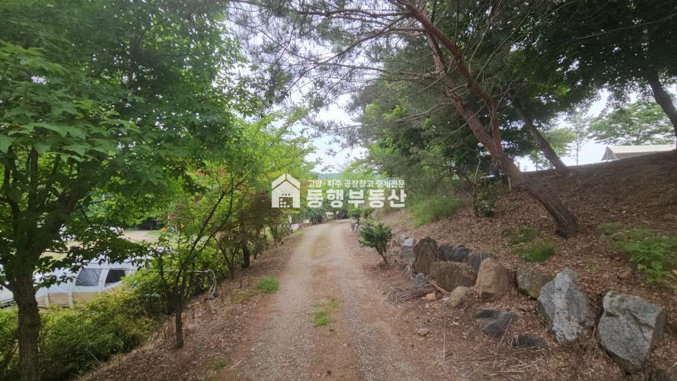 경기 파주시 적성면 구읍리 #파주캠핑장매매 #감악산인근 #수도권접근성 #양주 #파주적성 #계획관리 #5,000평 매매 매매 매물번호 10418 사진 5