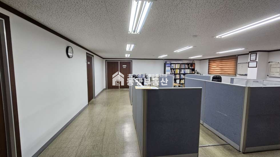 경기 고양일산동구 사리현동 #서울문산고속도로 #사리현ic1분 #단독마당 #40피트진출입 #공장창고 #화물엘리베이터 #476평 매매 매매 매물번호 10452 사진 12