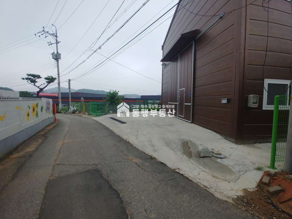 경기 파주시 조리읍 오산리 #56번교차로인근 #서울문산고속도로 #금촌ic #제2외곽순환도로 #5톤차미만 #높은층고 #가성비소형창고 #45평매매 매매 매물번호 10517 사진 8