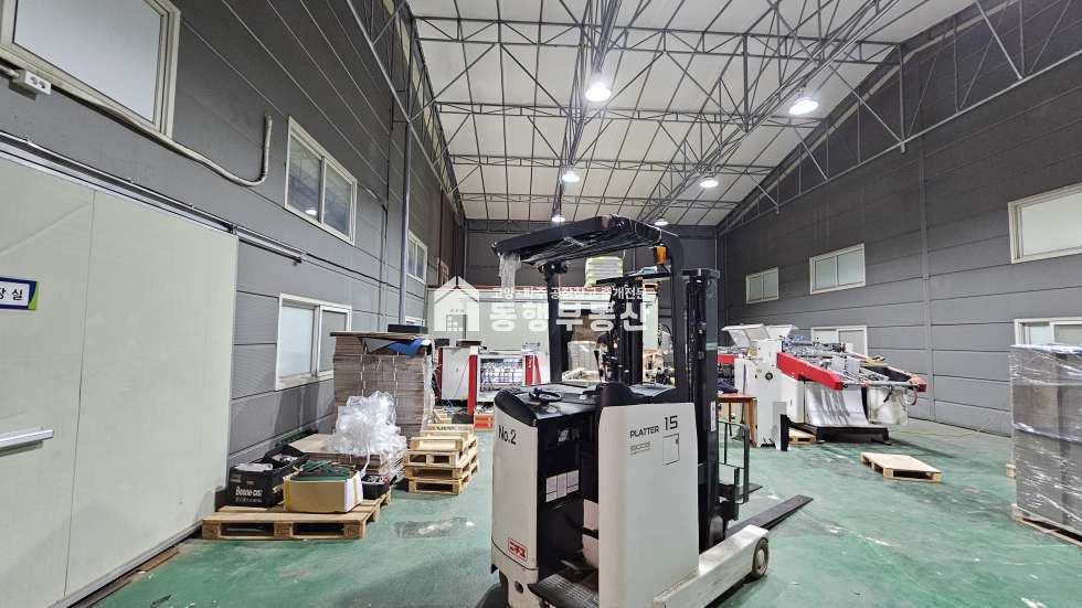 경기 파주시 월롱면 덕은리 #서울문산고속도로 #산단ic #자유로 #낙하ic #단독마당 #일반공장 #가설천막시설 #내부사무실 #일반공장 #374평매매 매매 매물번호 10591 사진 6