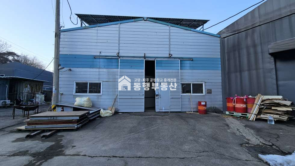 경기 파주시 조리읍 뇌조리 #금촌ic #통일로 #오수직관연결가능 #지붕태양광시설 #가설천막 #부지958평 #건물289평매매 매매 매물번호 10960 사진 5