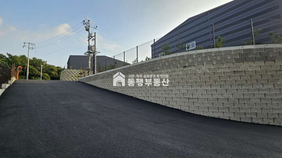 경기 파주시 파주읍 봉암리 #월롱ic #제2외곽호재 #전기400kw #기숙사 #사무동별동 #대형공장 540평매매 매매 매물번호 10405 사진 14