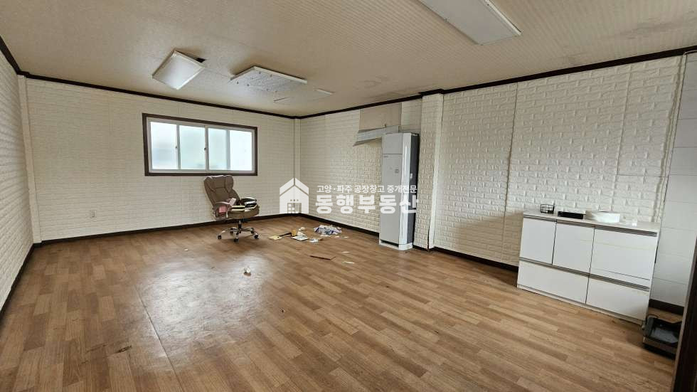 경기 파주시 조리읍 능안리 #태양광70kw #오수직관 #식품가능 #북고양설문ic #부지524평 #공장340평매매 매매 매물번호 11189 사진 21