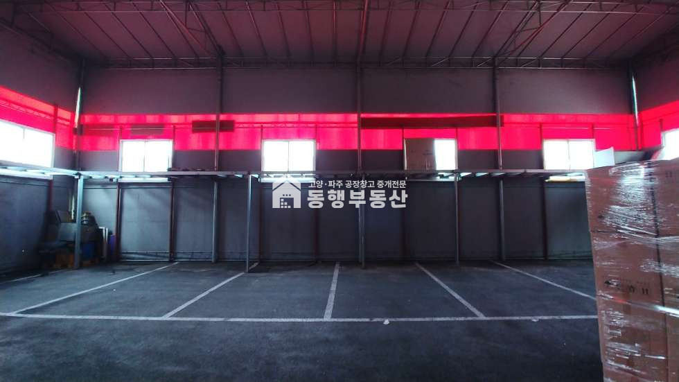 경기 파주시 적성면 가월리 40피트진출입, 공장동 /사무동별동구조, 마당 가설천막, 법원감정가보다 저렴한 일반공업지역 대형공장 518평 매매 매매 매물번호 10376 사진 7