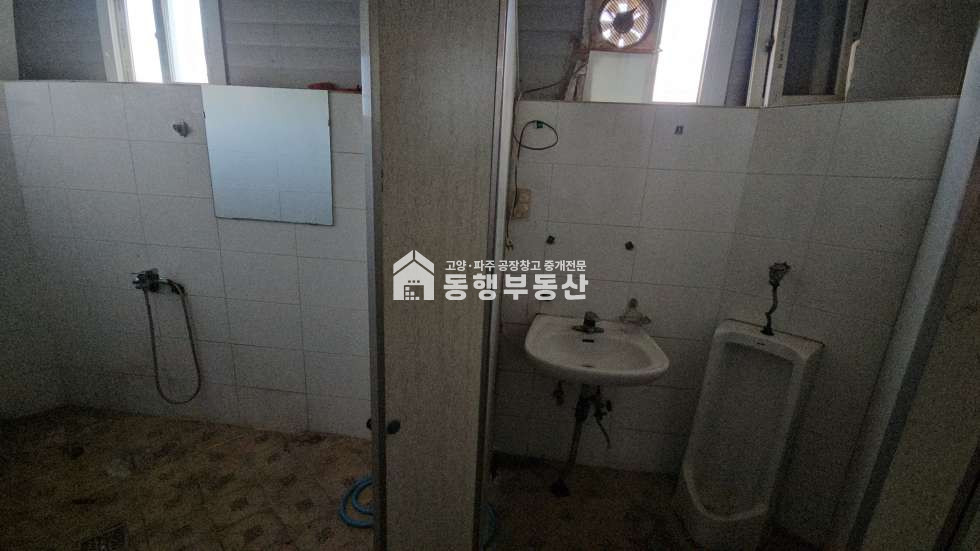 경기 파주시 탄현면 성동리 #자유로 #성동ic5분거리 #고전력 #사무실 #기숙사 #올인원공장 #부지1101평 #공장530평매매 매매 매물번호 11206 사진 13