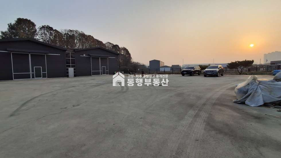 경기 파주시 조리읍 능안리 #넓은마당 #공장 #준신축급 #사무실 있음#직관연결 #설문 IC 5분거리 매매 매물번호 11265 사진 5