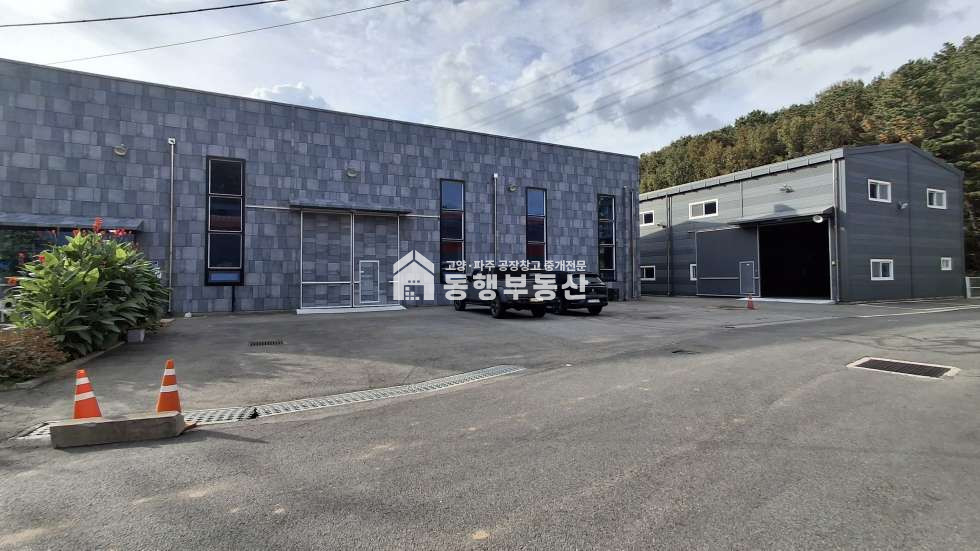경기 파주시 월롱면 덕은리 #177평 #준신축 #층고 8.5 #40피트진출입가능 #월롱IC 바로 이용가능 매매 매물번호 11216 사진 1