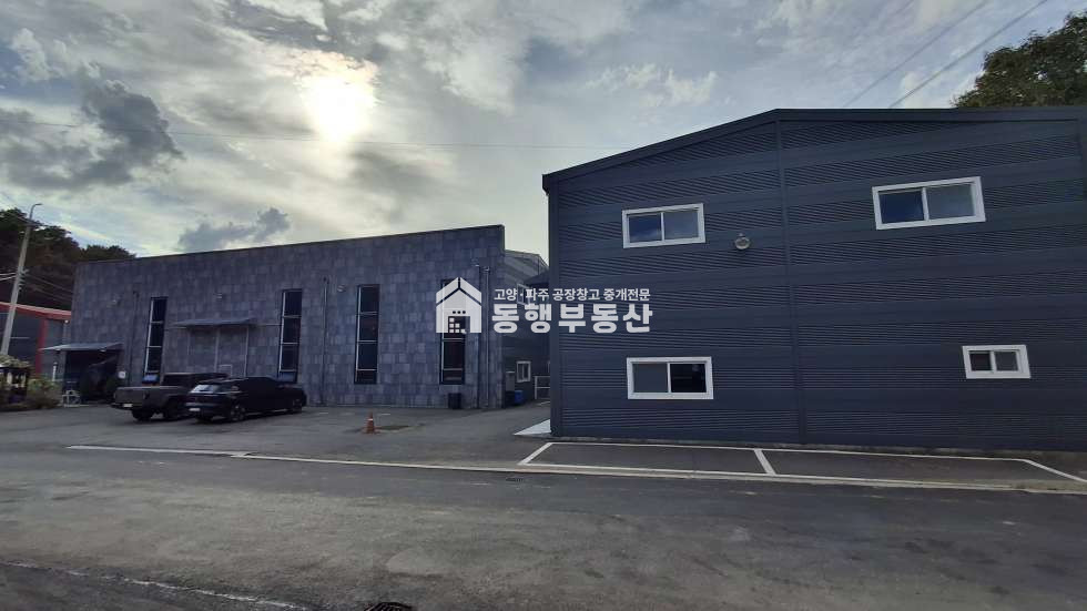 경기 파주시 월롱면 덕은리 #177평 #준신축 #층고 8.5 #40피트진출입가능 #월롱IC 바로 이용가능 매매 매물번호 11216 사진 3