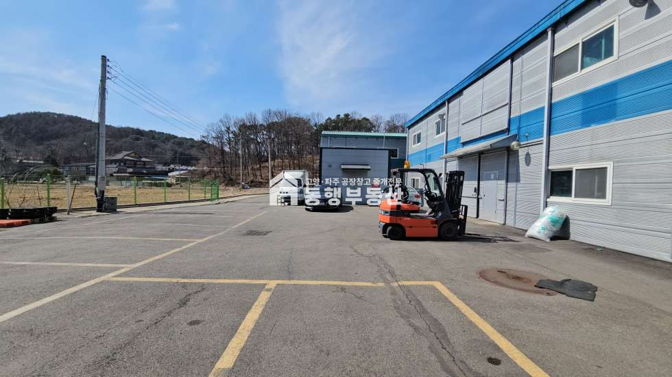 경기 파주시 법원읍 가야리 #법원ic #전기50kw #화물EV #5톤차진출입 #부지822평 #공장 #531평매매 매매 매물번호 11341 사진 5