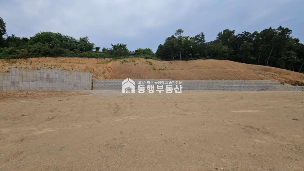 경기 파주시 파주읍 봉암리 #40피트 #월롱ic #제2외곽순환도로 #계획관리지역 #투자가치 #창고허가득 #부지 #2780평매매 매매 매물번호 10656 사진 9