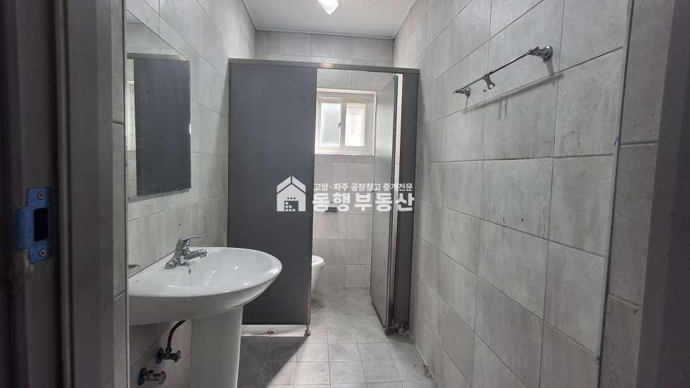 경기 파주시 조리읍 대원리 #136평 #저렴한 임대료 #공장 #즉시입주 #설문IC 10분이내 월세 매물번호 11418 사진 2