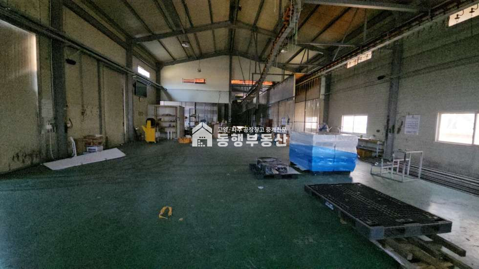 경기 파주시 조리읍 장곡리 #계획관리 #산업존 #40피트 #오수직관연결가능 #식품가능 #가설천막시설 #고전력 #LPG가스 #대형공장 #부지1050평 #건물407평매매 매매 매물번호 10976 사진 16