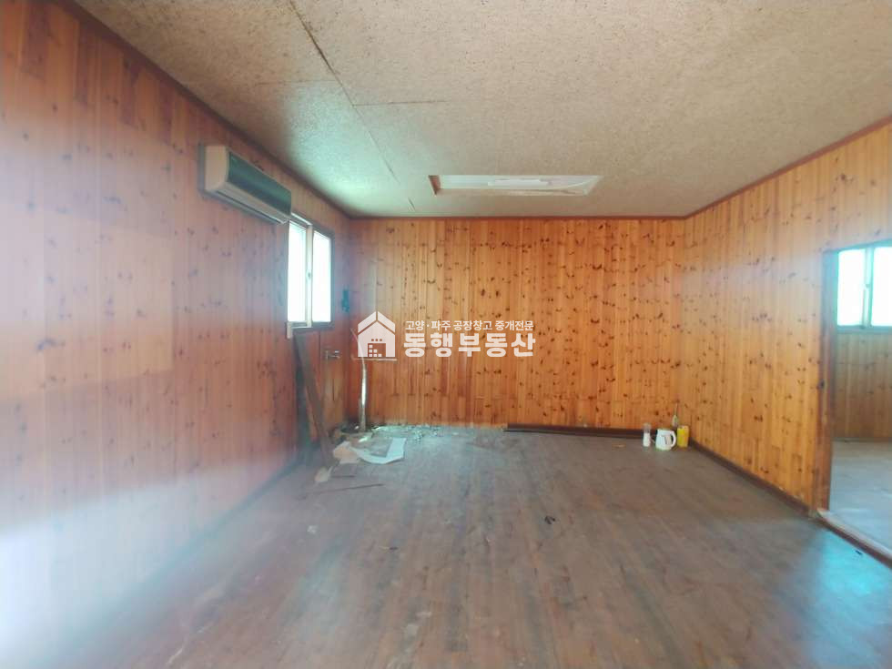경기 파주시 파주읍 백석리 11톤차량진출입, 서울~문산고속도로 월롱ic, 전기20kw, 시세대비저렴(평당1.5만), 일반공장 195평임대 월세 매물번호 10175 사진 11